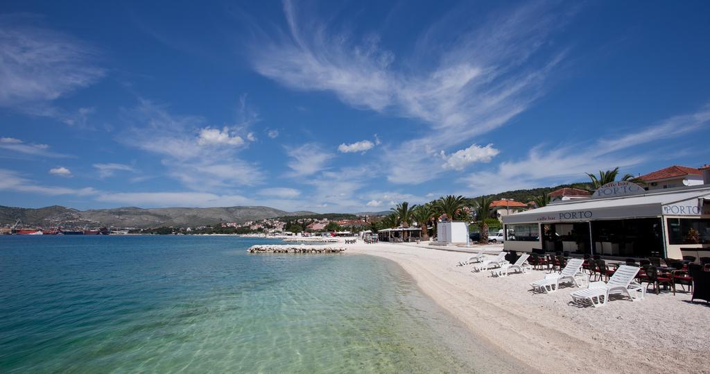 Apartments Medvid Trogir Eksteriør billede